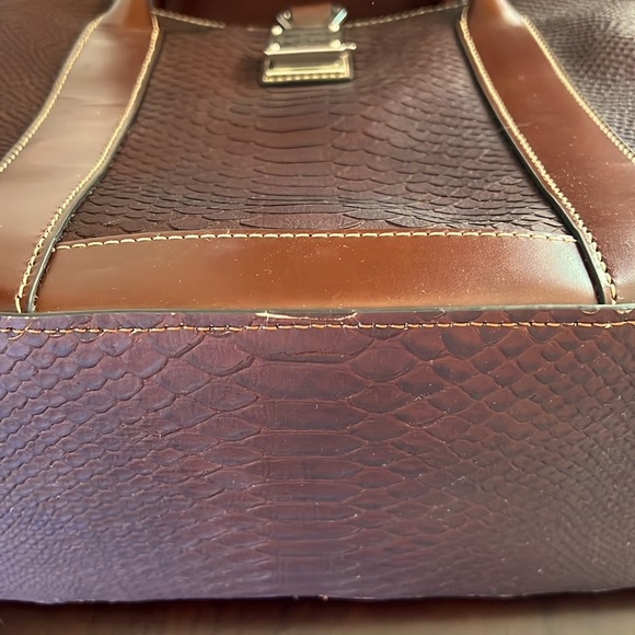 Dooney & Bourke Brown Croc Embossed Layla Tote - Picture 8 of 11